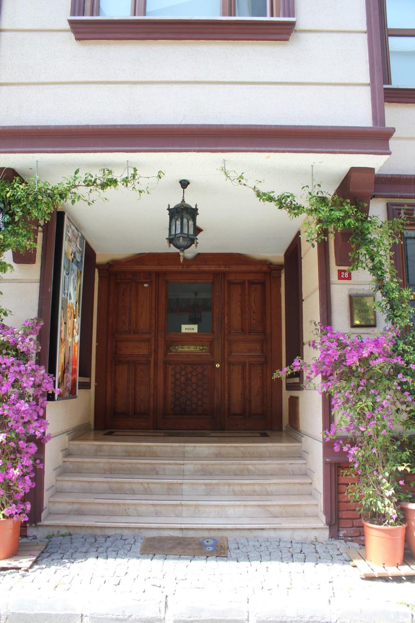 Aruna Boutique Hotel Istanbul Exterior photo